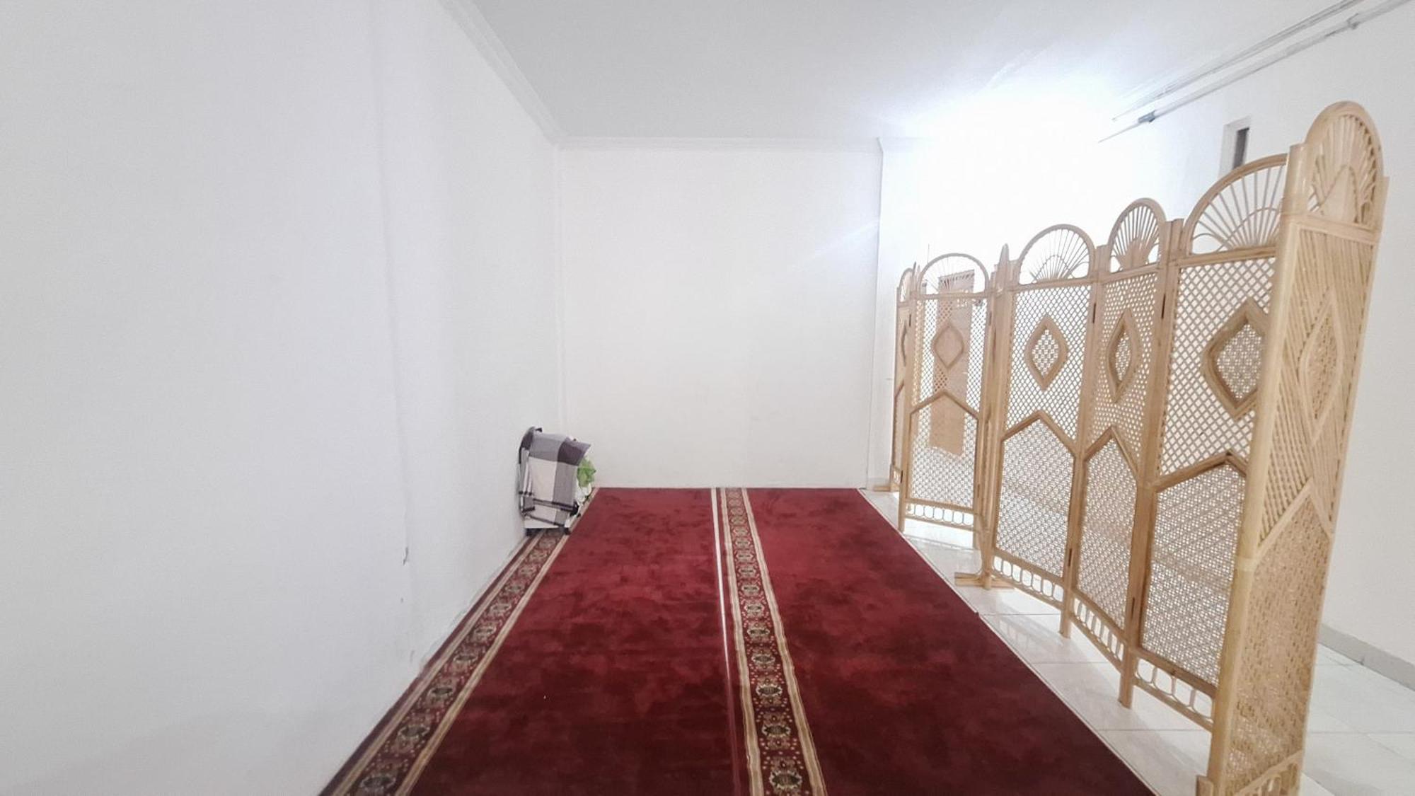 Reddoorz Syariah At Falisha Umy Ngabean Exterior foto