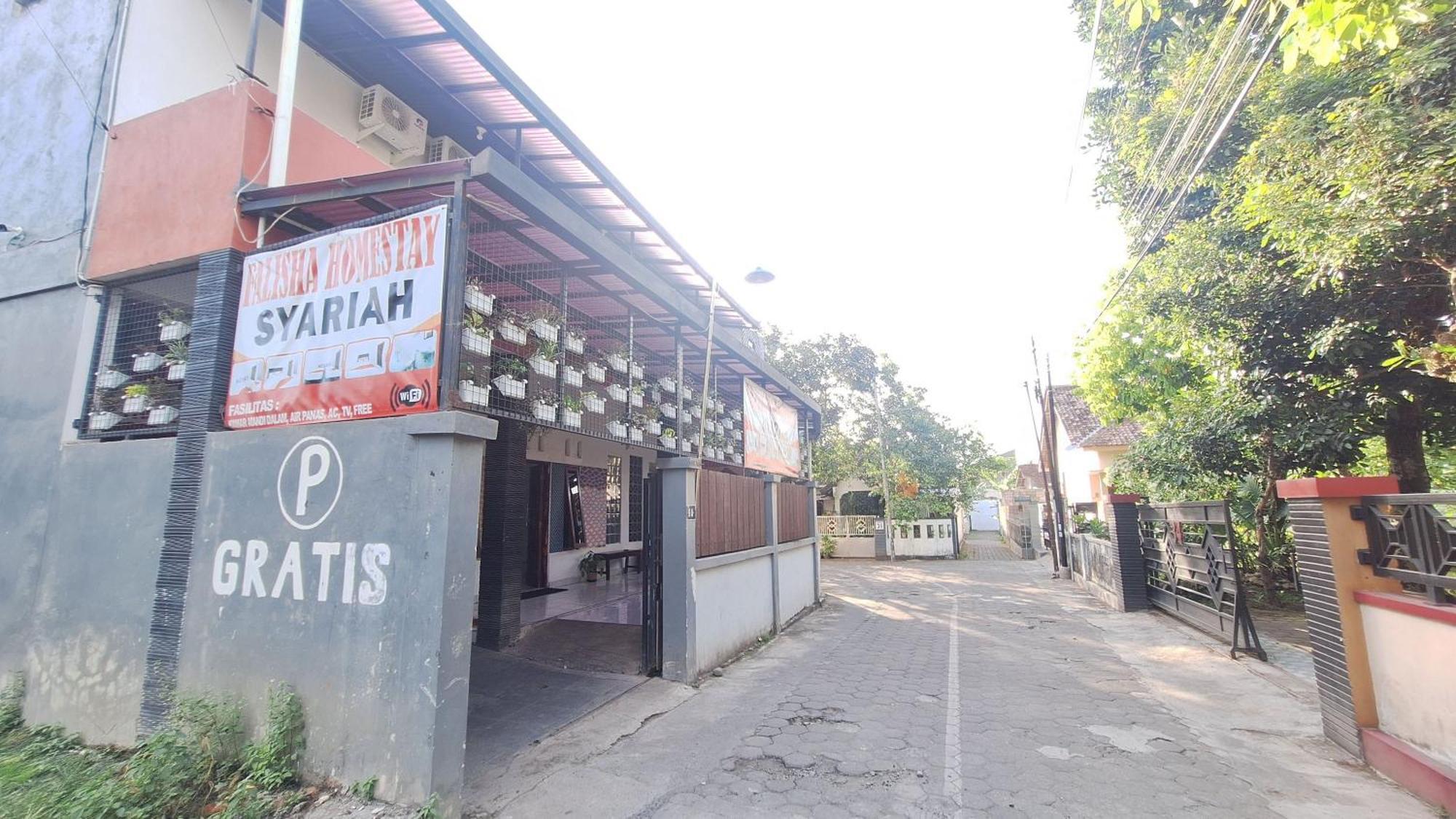 Reddoorz Syariah At Falisha Umy Ngabean Exterior foto